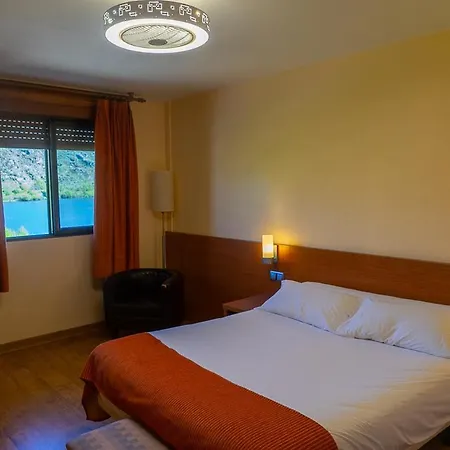 Otel Don Pepe De Sanabria Ribadelago